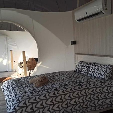 Fuente Del Lobo Glamping & Bungalows - Adults Only Пинос-Хениль Экстерьер фото