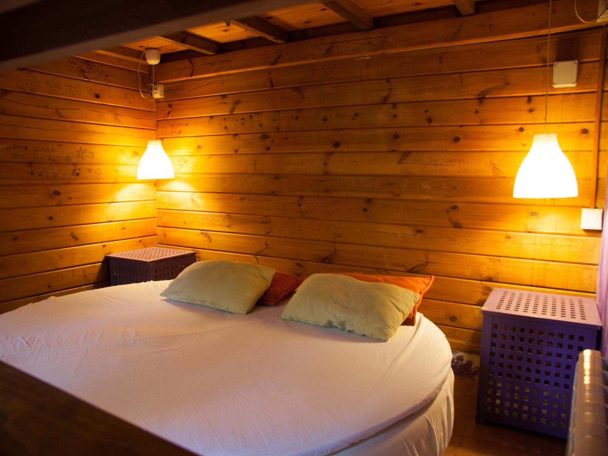 Fuente Del Lobo Glamping & Bungalows - Adults Only Пинос-Хениль Номер фото